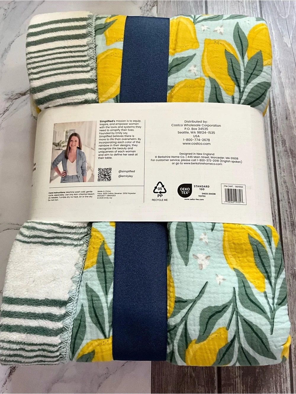 Artist collection cotton gauze throw with reverse plush new